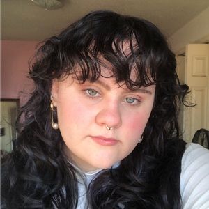 Meet your Posher, Nora